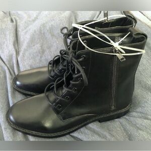 GAP Combat Boots Women’s sz 9 9.5 Classic Black faux-leather zips & ties NEW
